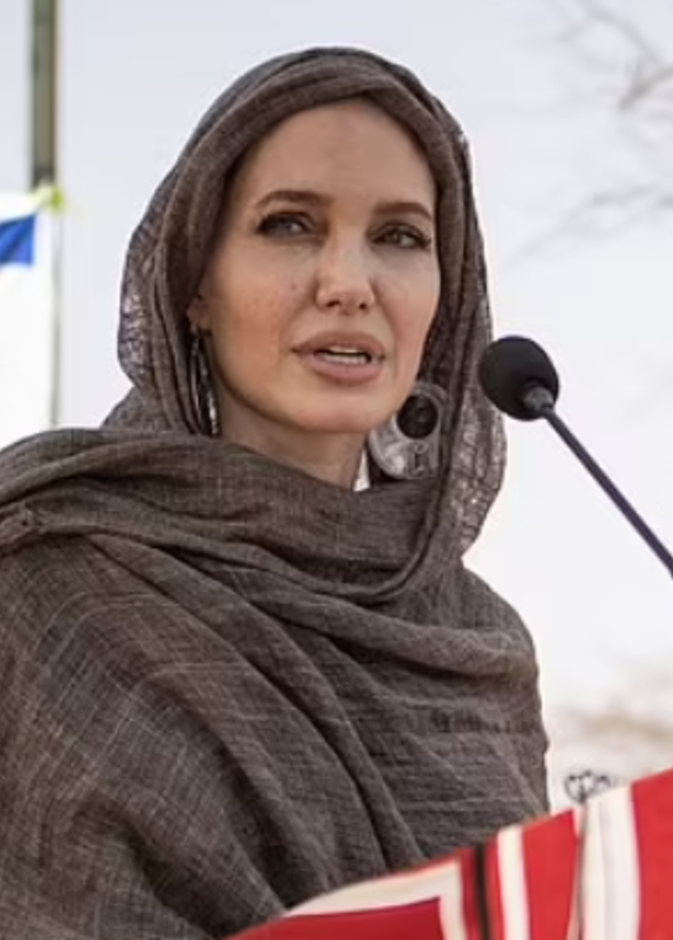 انجلينا جولي