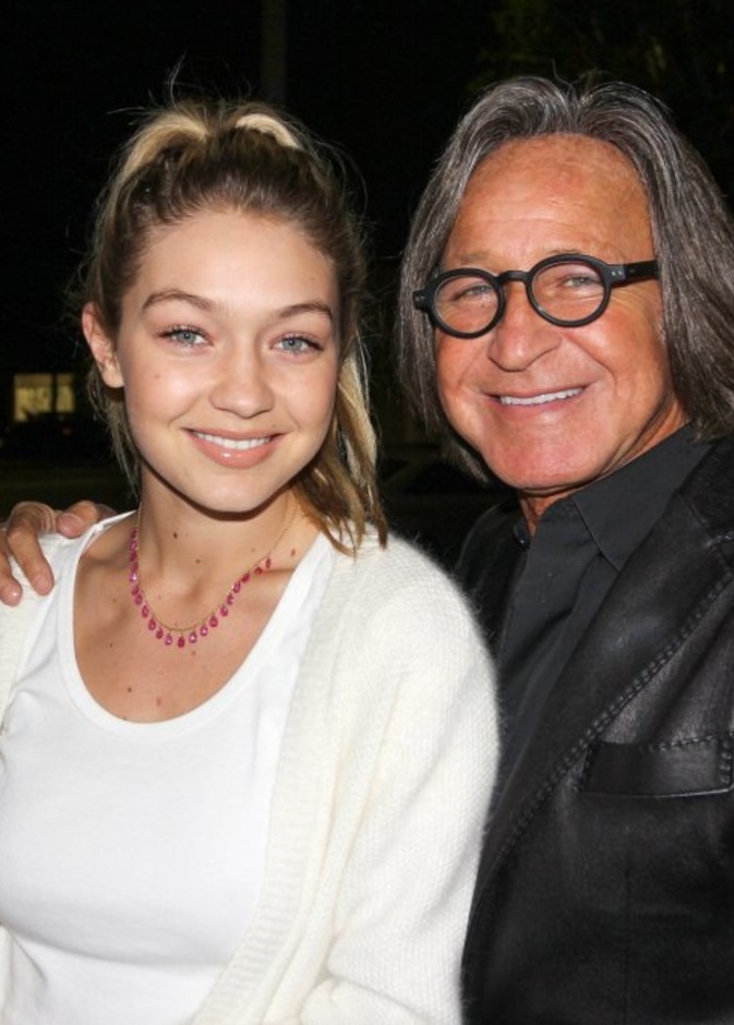 جيجي ووالدها محمد حداد