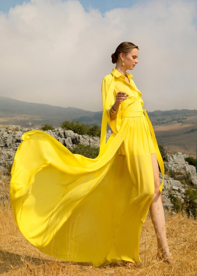 فستان فضفاض بأسلوب أنثوي من Alberta Ferretti