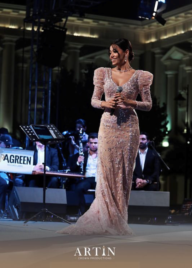 اطلالة رحمة رياض تخطف الأنظار بأناقتها في العراق-الصورة من صفحتها الرسمية على انستقرام