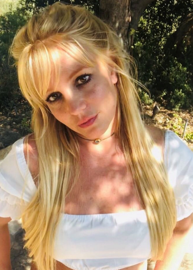 الكروب توب جعلت إطلالات بريتني سبيرز على مدى سنوات ملكة هذه الصيحة- الصورة من انستقرام