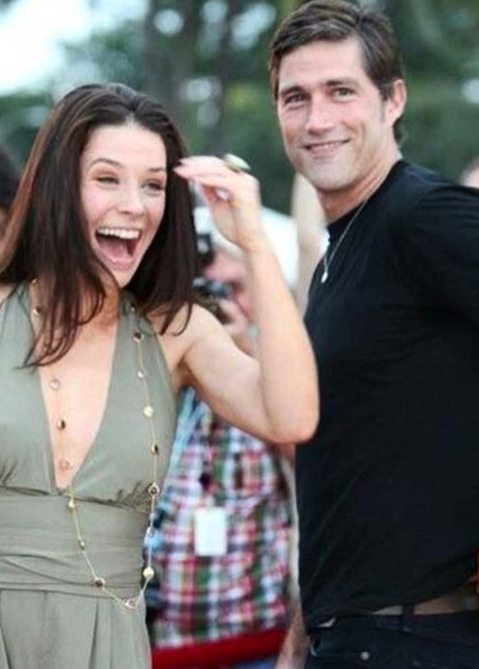 صورة لنجوم مسلسل lost من الحساب الرسمي لـ إيفانجلين ليلي على انستجرام