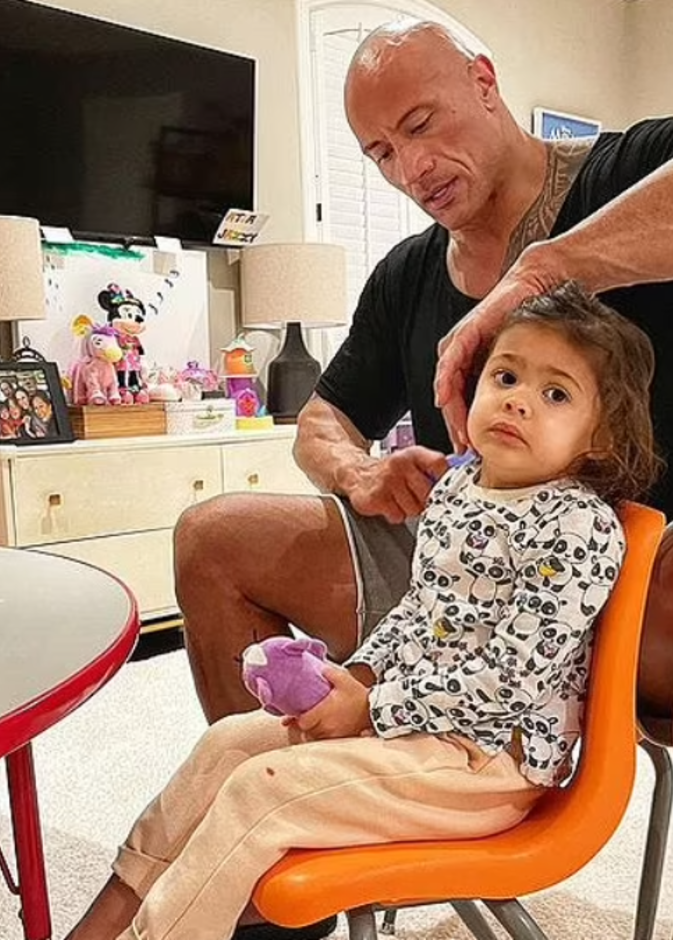 ذا روك  - الصورة من حساب ذا روك على انستجرام