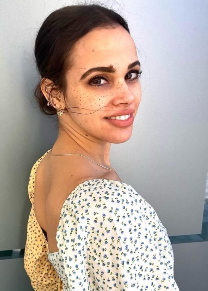 نور ابنة عمرو دياب