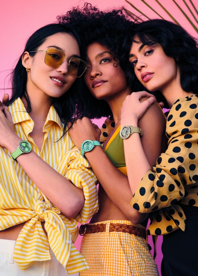 ساعات Superocean Heritage 57 Pastel Paradise من Breitling