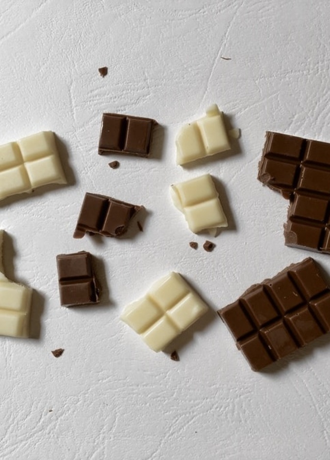 أيهما أفضل الشوكولاته الحلوة أم الشوكولاتة المره