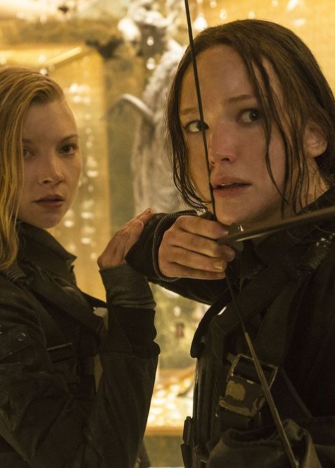 جينيفر لورانس - الصورة من حساب فيلم the hunger games على انستجرام