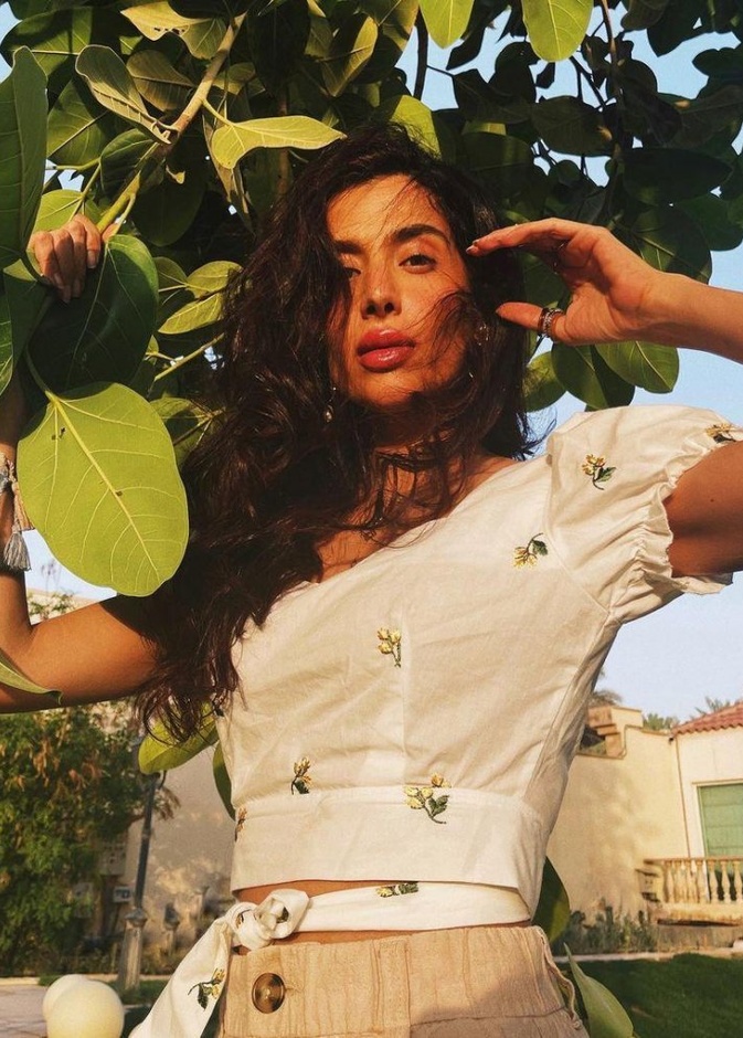 العارضة فتون الجار الله بعدسة تهاني الجار الله@ftoonaljarallah