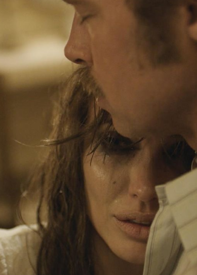 أنجلينا جولي - الصورة من حساب فيلم bytheseamovie على انستجرام