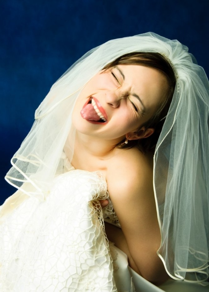 عروس تضع قائمة شروط قاسية لوصيفات الشرف قبل حفل الزفاف-shutterstock