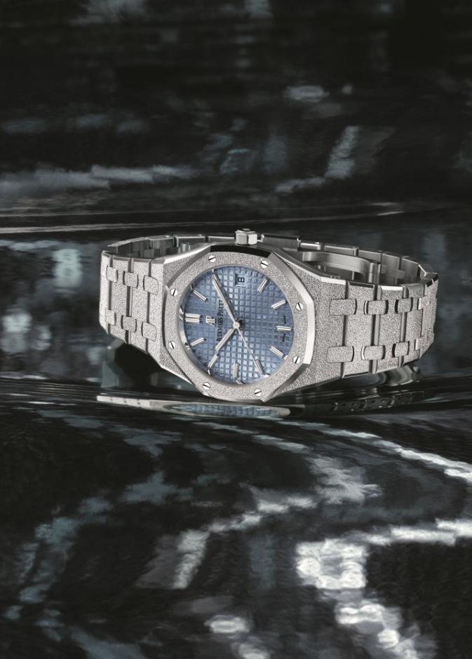 -ساعة Royal Oak Frosted Gold Automatic من Audemars Piguet