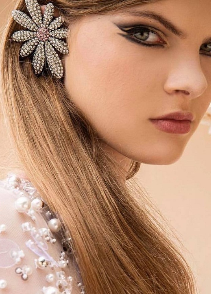صيحات مكياج خريف 2021 من دار Georges Hobeika- الصورة من حسابه الخاص على انستغرام 2021