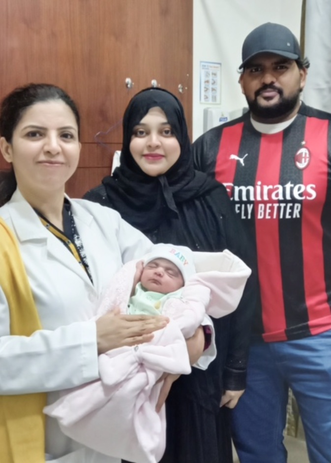 امرأة حامل ومصابة بفيروس كورونا المستجد  تضعُ طفلاً سليمًا بطوارئ الولادة القيصرية