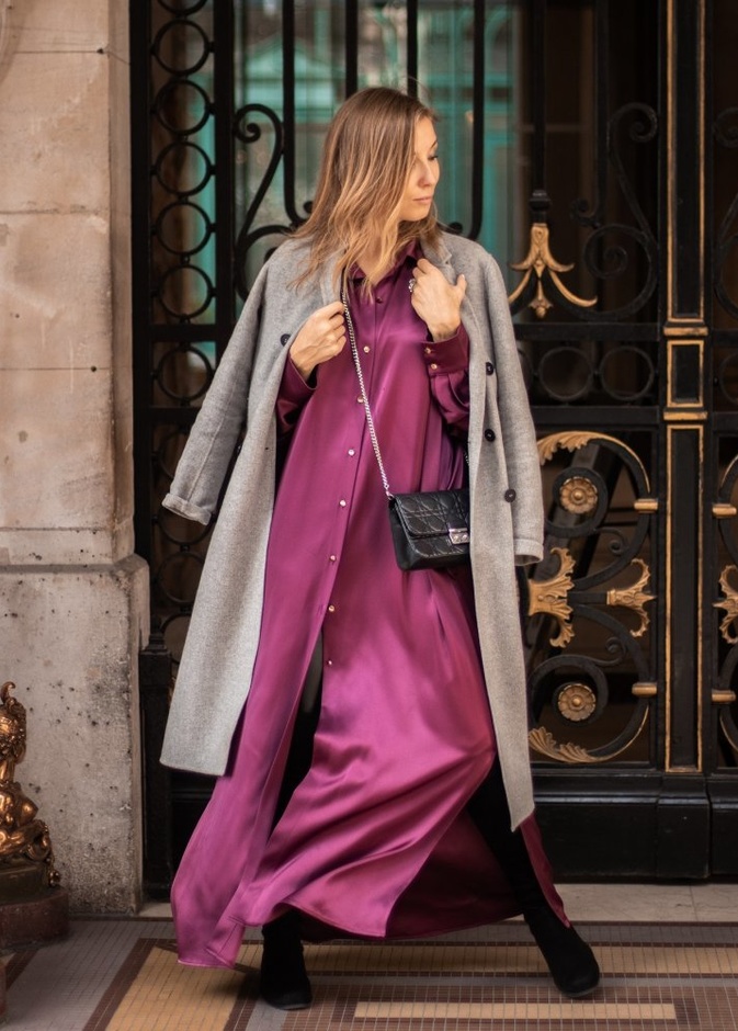 استمد إلهامي من الشرق الأوسط و ثقافاته، وكثيرًا مااستوحي من الملابس التراثیة مثل العبایة والقفطان.