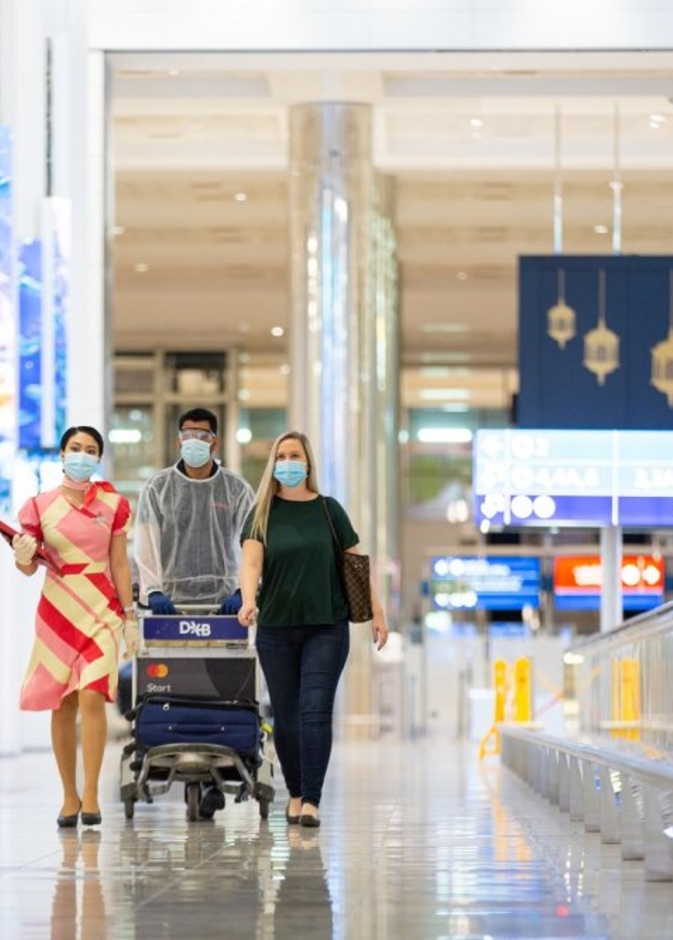 الإمارات للعطلات تعلن عن خدمة سريعة وآمنة في مطار دبي الدولي صوره من اخبار الامارات