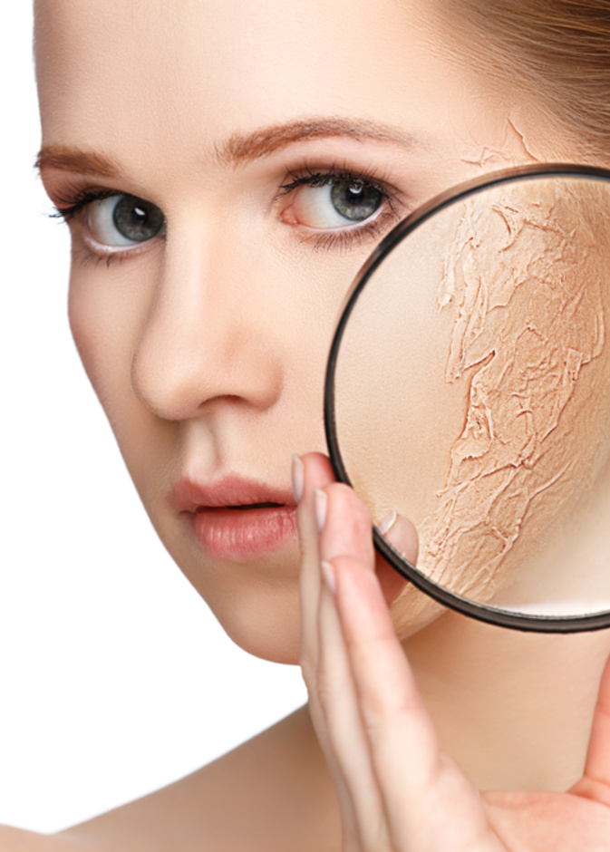 نصائح ذهبية للحفاظ على رطوبة البشرة وعلاج جفافها