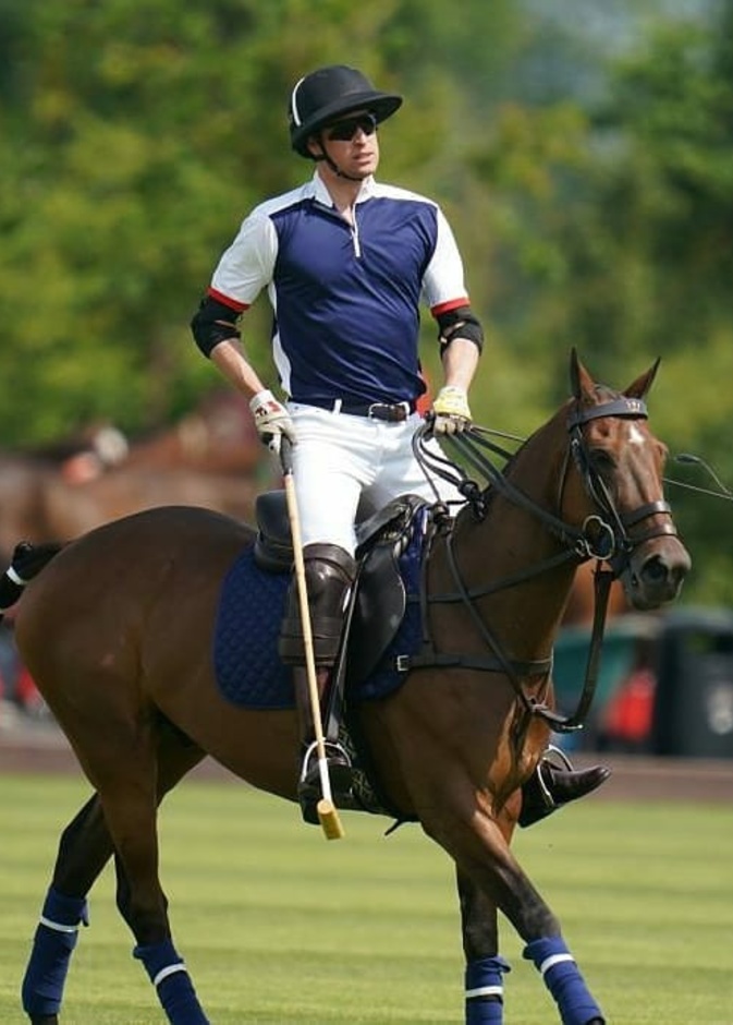  الأمير وليام من هواة رياضة البولو