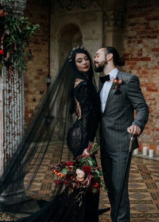  طلب غير منطقي من عروس لضيوف حفل زفافها!! felicitywestmacott