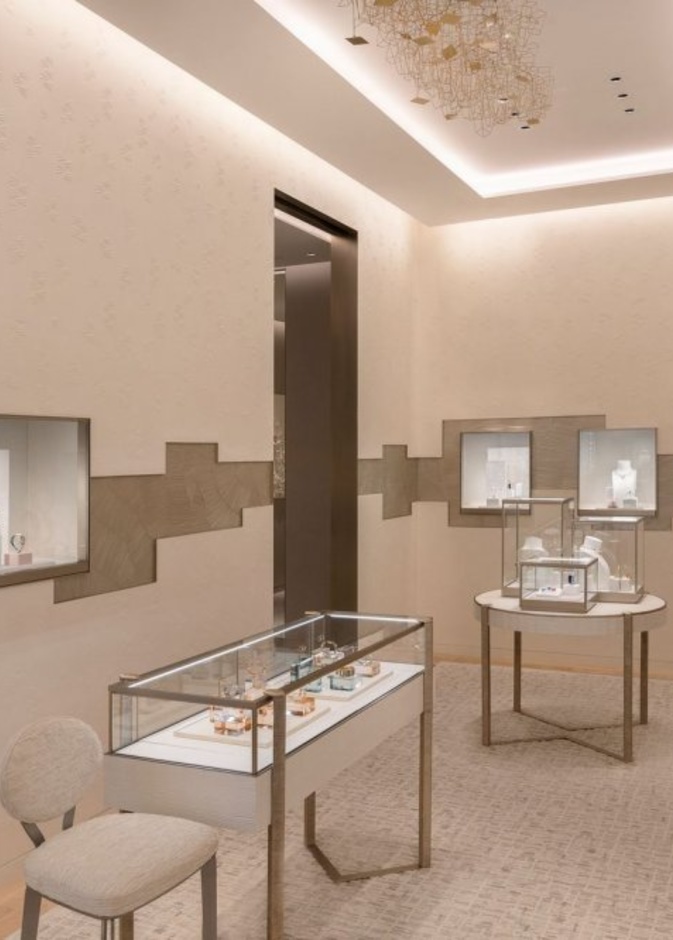 Dior  تعيد افتتاح البوتيك في "غاليريا مول" جزيرة المارية - أبو ظبي