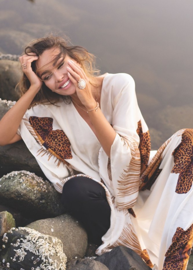 “صوفيا لورين الجديدة” التي أسرت قلوب الإيطاليين والعالم بجمالها وأناقتها وجاذبيتها