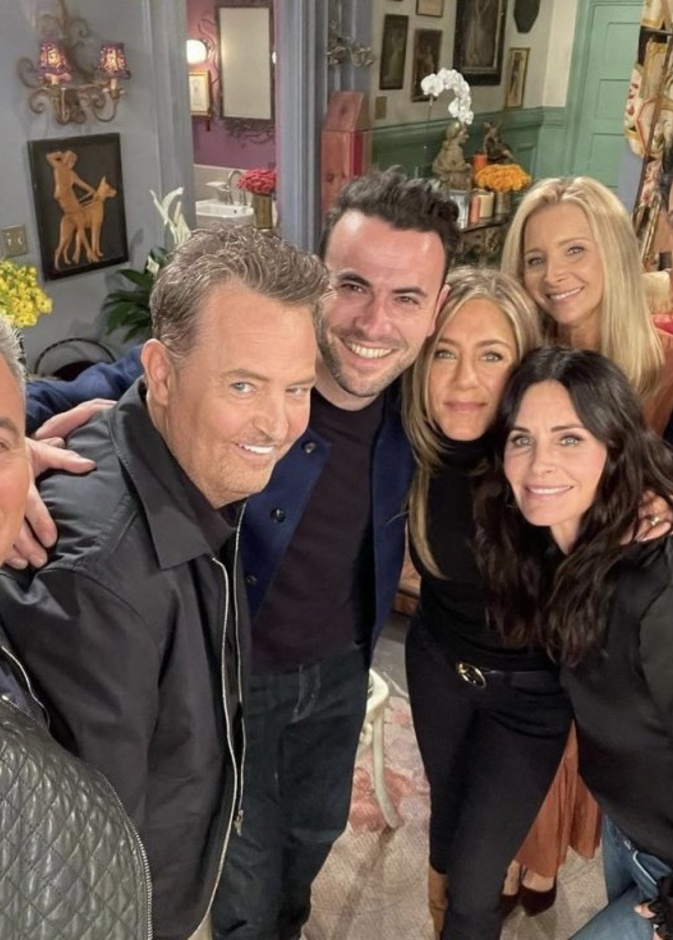 نجوم مسلسل Friends يحتفلون على انستغرام بعد ترشيح الحلقة الجديدة إلى 4 جوائز Emmys