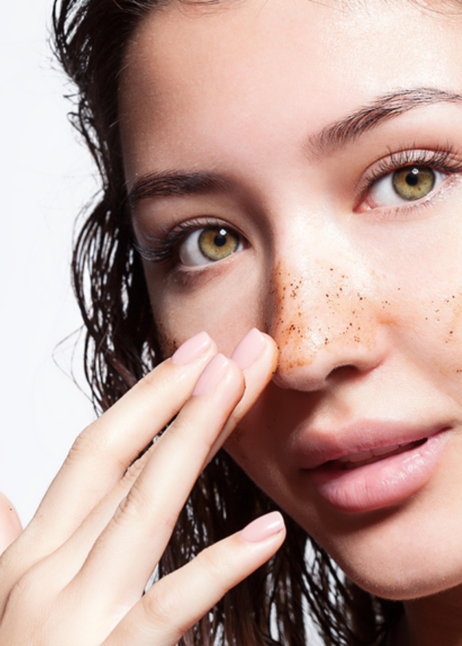  نصائح جمالية عند تحضير سكراب القهوة والليمون لحل مشاكل البشرة الدهنية قبل العيد