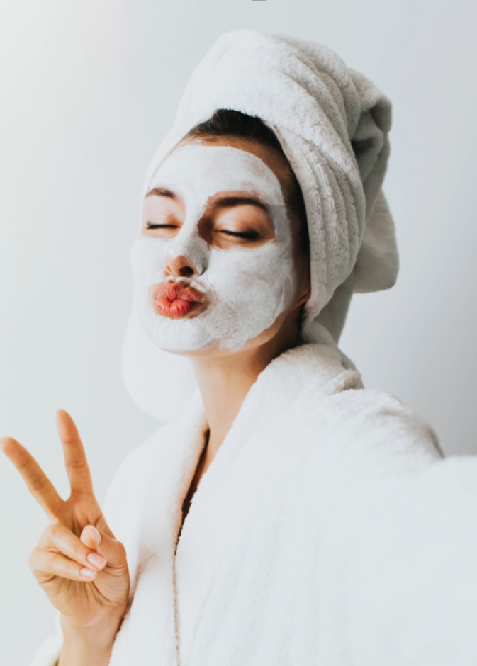 الجأي الى الخلطات الطبيعية عشية العيد لتفتيح لون بشرتك- شاترستوك