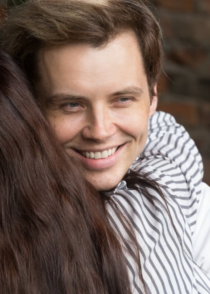 علامات الرجل المخادع في فترة التعارف 