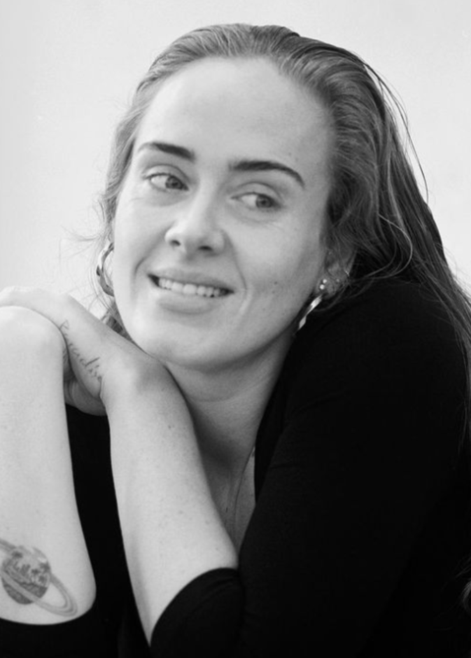 أديل - الصورة من حساب أديل على انستجرام