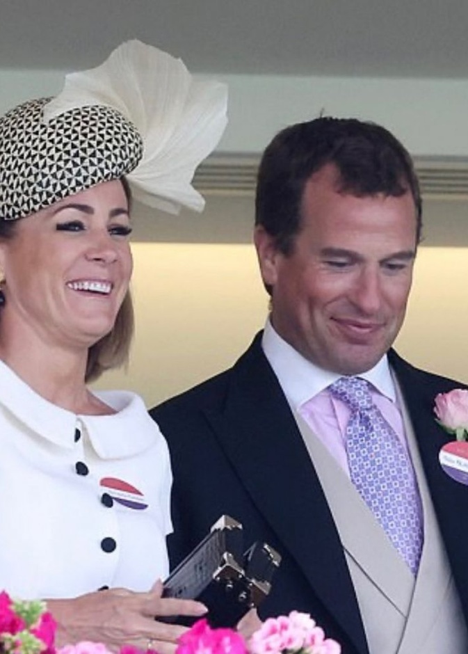 الزوجة السابقة لحفيد ملكة بريطانيا تعثر على الحب من جديد