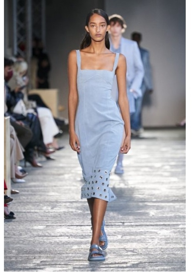 فستان بنقشة مفرحة من Etro