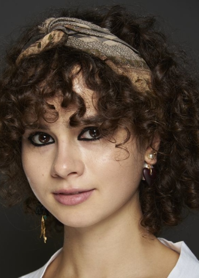  رسمات مكياج مشرقة لصاحبات العيون البنية من Christian Dior