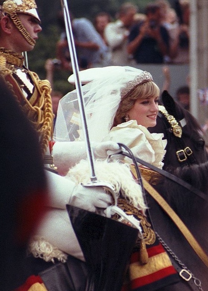 من حفل زفاف الميرة ديانا والأمير تشارلز