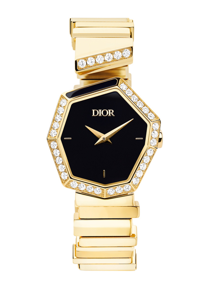 ساعة من ديور Dior
