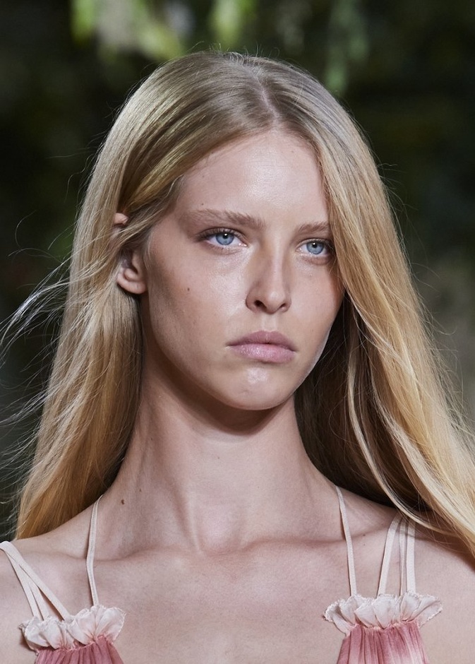 كيف تبرزين جمالك بطريقة " No-Makeup Look "