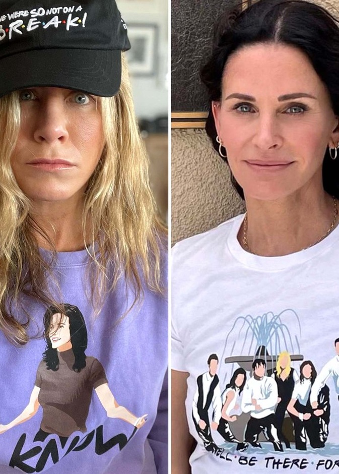 جينيفر أنيستون و كورتني كوكس - حساب جينيفر و كورتني على انستجرام