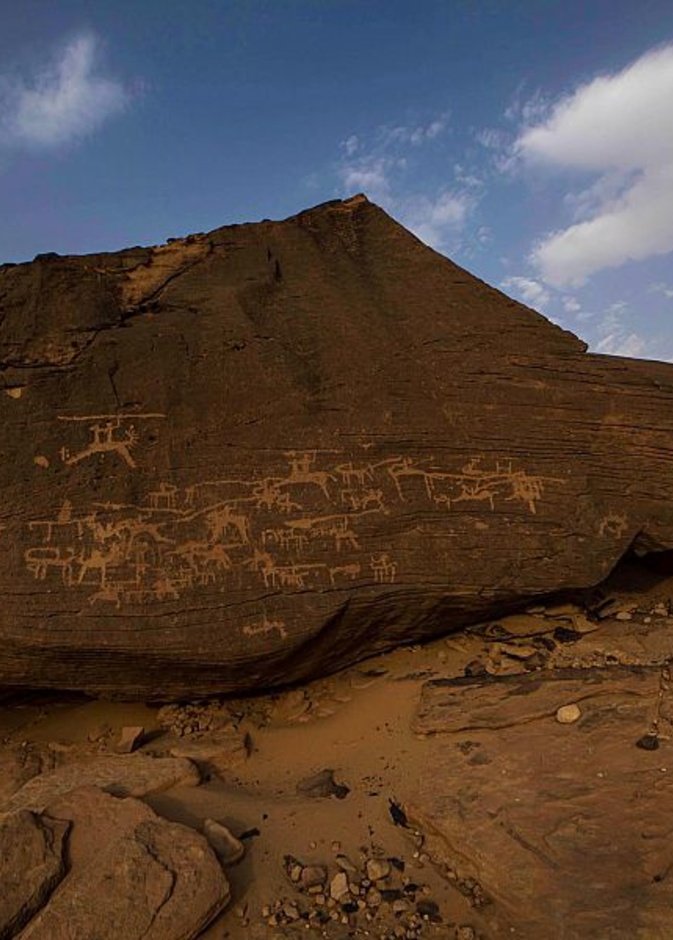 الشمس الساطعة تضيئ منطقة حِمَى الثقافية - المصدر وكالة الأنباء السعودية 