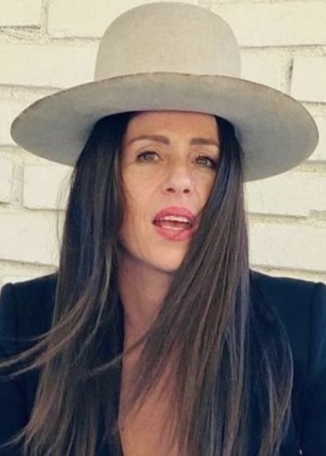 سوليل مون فري مع ابنتيها