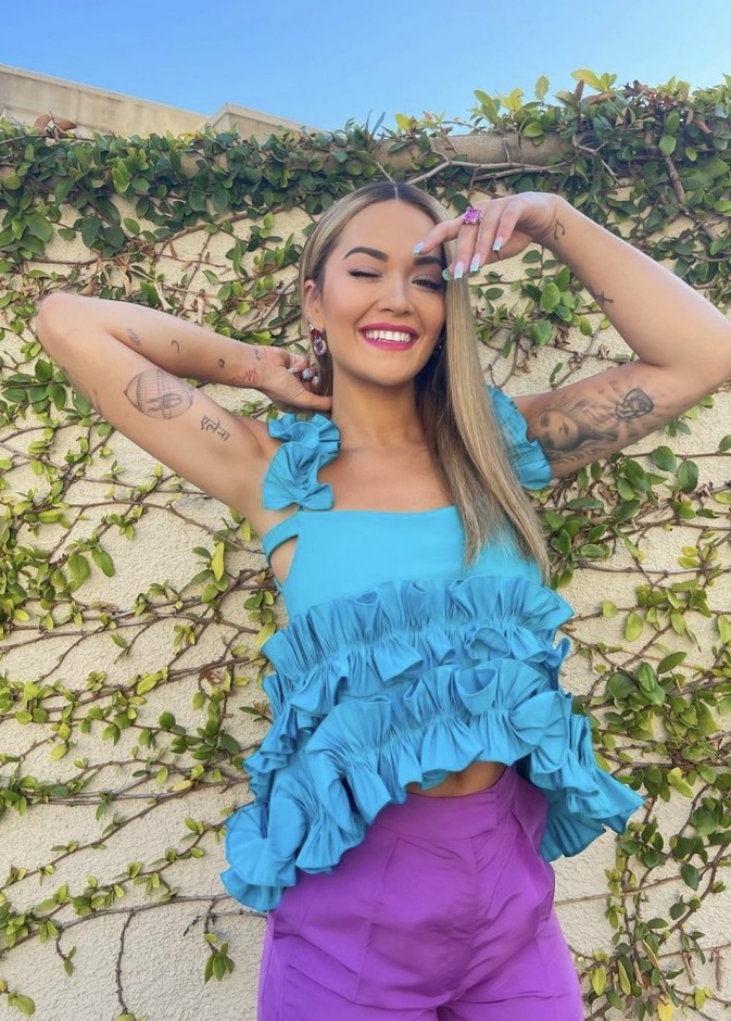 أناقة الباستيل بأسلوب ريتا أورا 