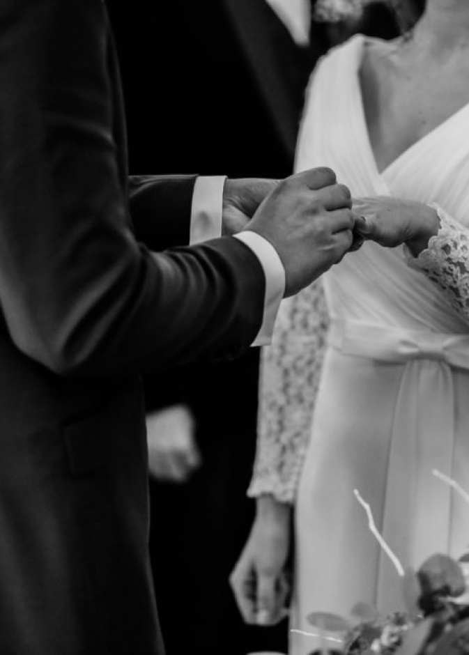 عروس تفرض رسوم دخول على ضيوف حفل الزفاف Cinematic Imagery