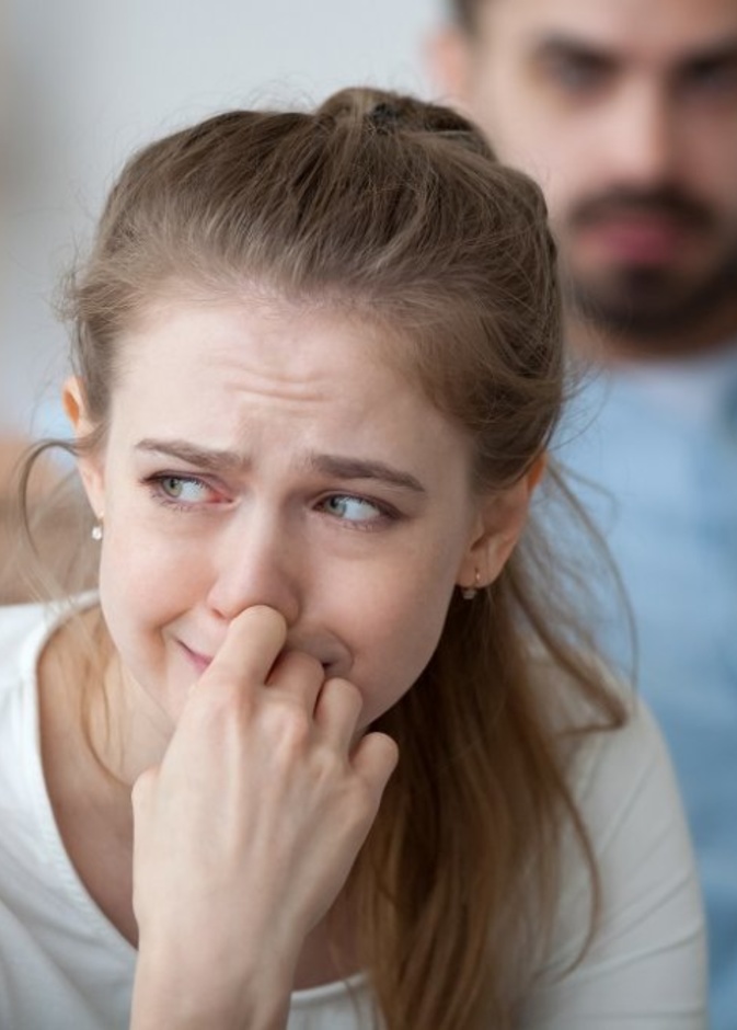 ما هي أسباب تغير تعامل الزوج مع زوجته فجأة