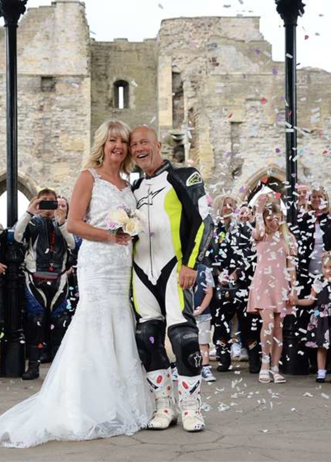 صور حفل الزفاف بالدرجات النارية newarkadvertiser