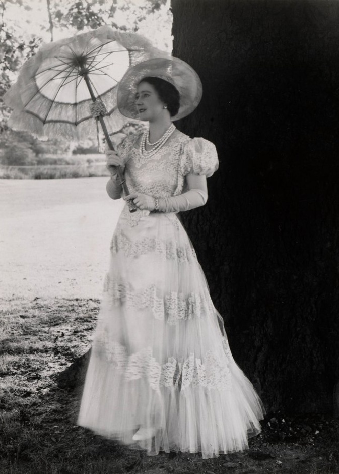 من هي وصيفة الشرف الملكية التي أصبحت ملكة بريطانيا فيما بعد؟