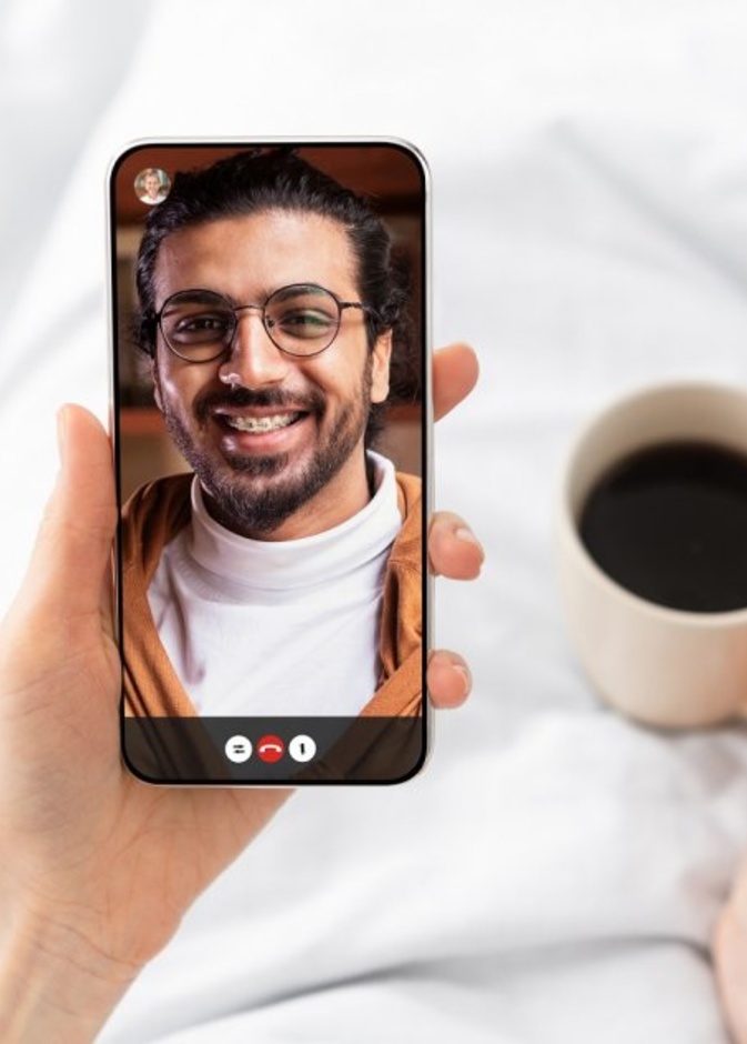 نصائح ذهبية تقربك من زوجك المسافر