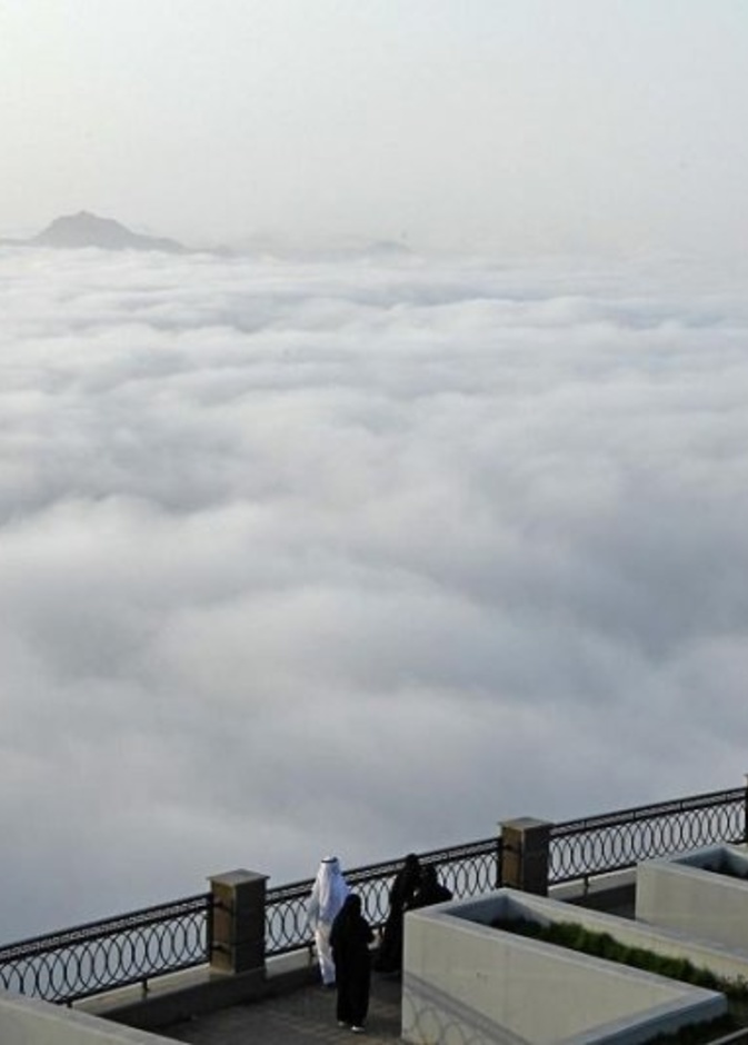 صور ساحرة لظاهرة السحب المنخفضة في عسير - المصدر وكالة الأنباء السعودية 