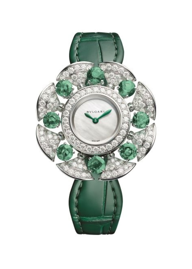 ساعة فاخرة من مجموعة Divissima