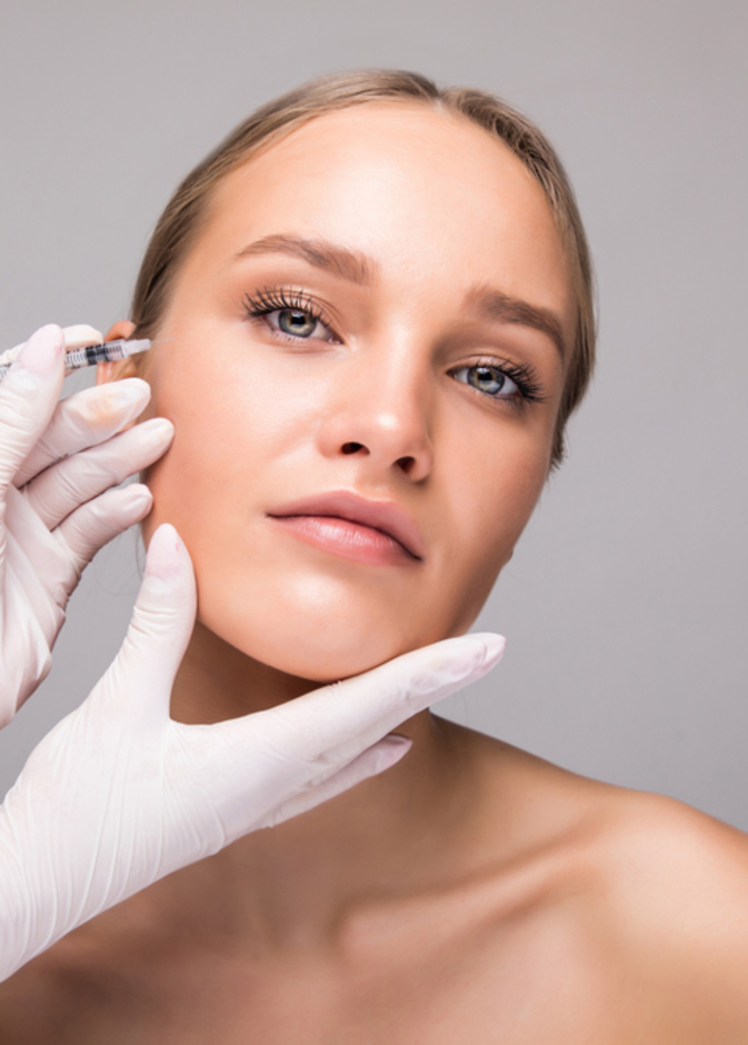 عملية شفط دهون الوجه تساعد في نحت الوجه