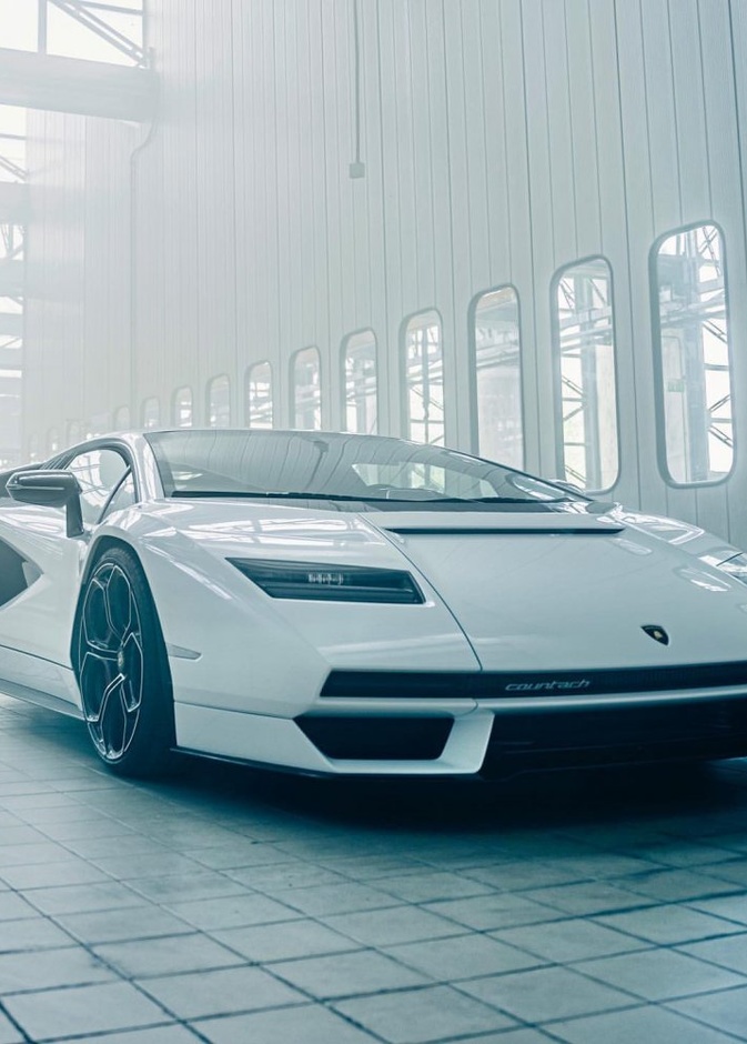  لامبورجيني تكشف رسميا عن كونتاش LPI 800-4 الجديدة كليا