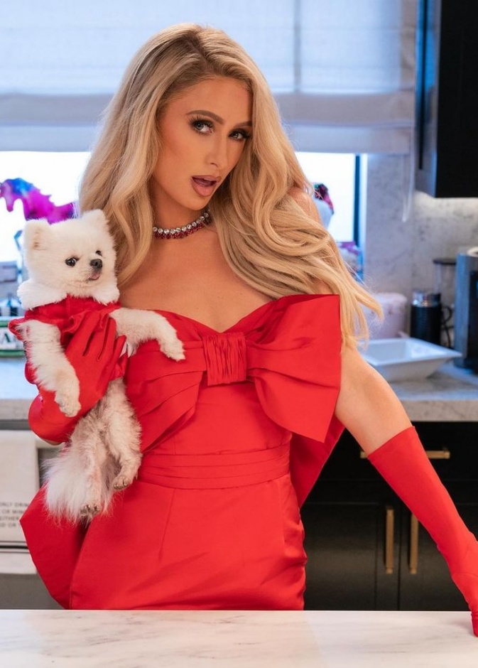 باريس هيلتون