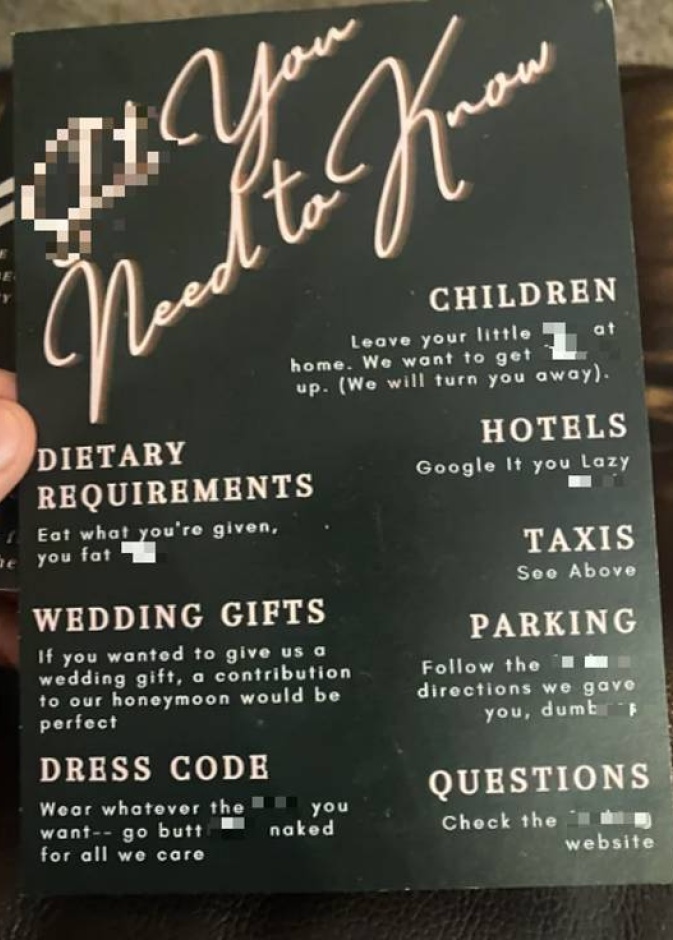 عريس وعروس يوجهان دعوات زفاف نابية إلى ضيوفهم